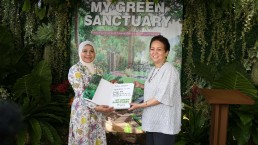 Launch of ‘My Green Sanctuary’ Book with the first copy of the book signed with and message by YABhg Tun Jeanne Abdullah